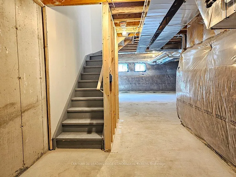 21 Milady Cres — Photo 26