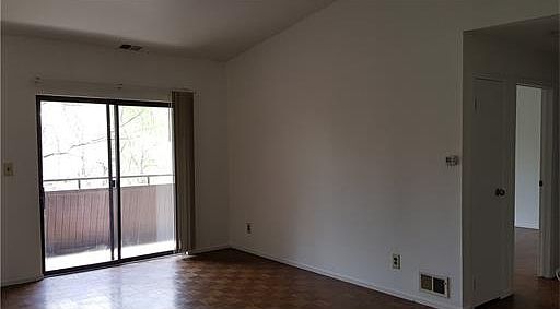 5th image of 2333 Old Stone Mill Dr #2333