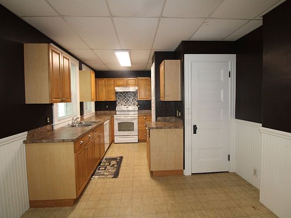 2nd image of 47 High St #A