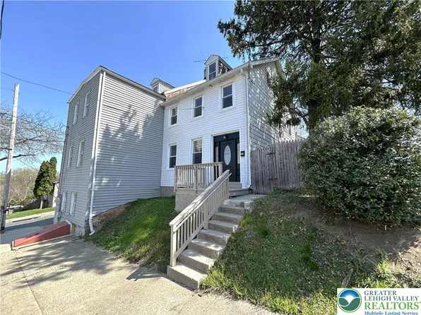 404 Centre St, Easton, PA 18042