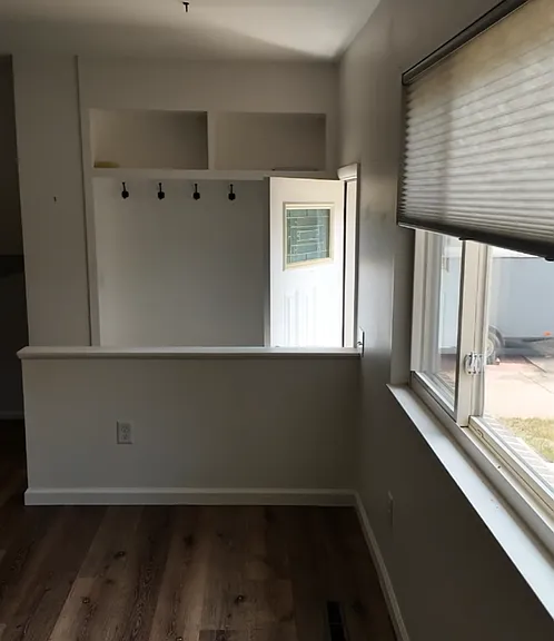 1404 Elm St — Photo 3