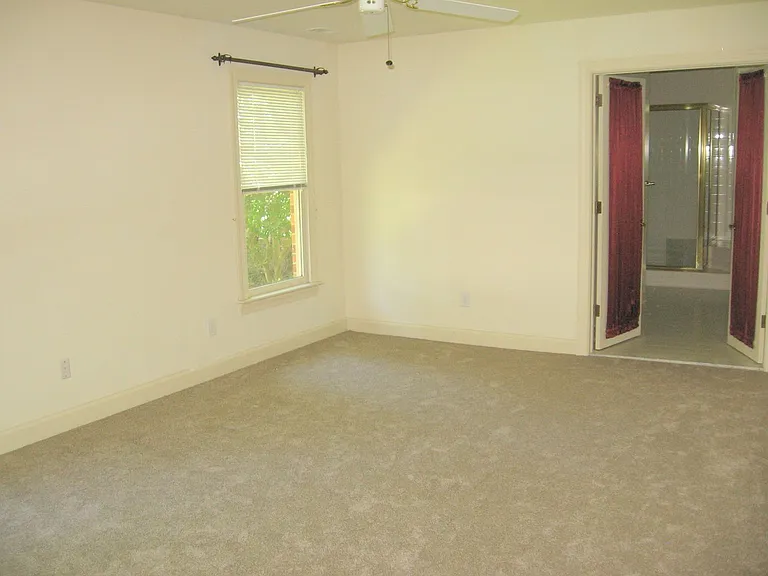 105 Mariners Cir — Photo 30