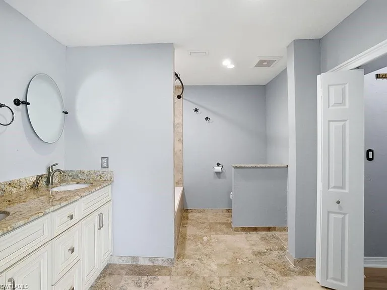 4920 Shady River Ln — Photo 18