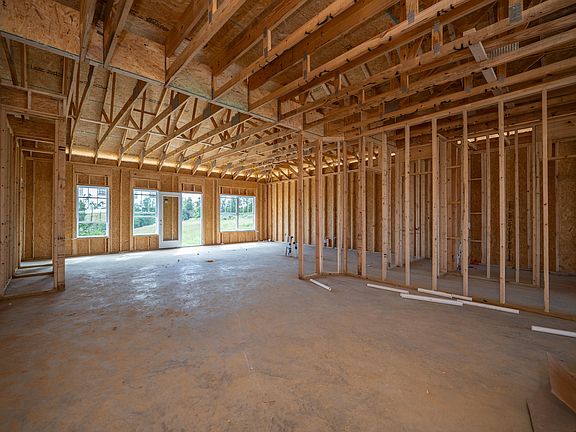 4th image of 5105 Locke Dr