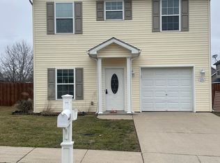 102 Arbor Meadow Ct, Radcliff, KY 40160