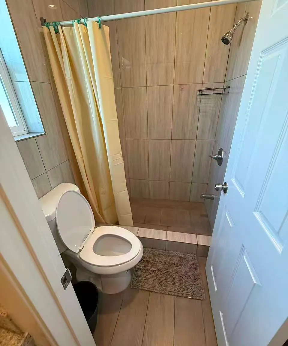 4 bed, 1100 sqft, $1,100 — Photo 1