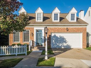 682 Boston Ct, Ann Arbor, MI 48103