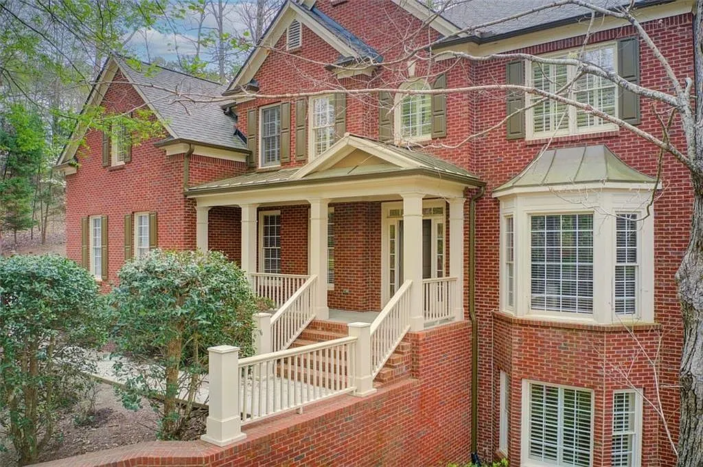 6 bed, 5.0 bath, 3457 sqft, $5,500 — Photo 2