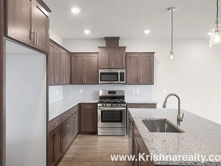 1115 S 32nd Ave — Photo 5