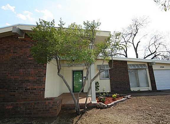 2nd image of 2324 NW 113th St