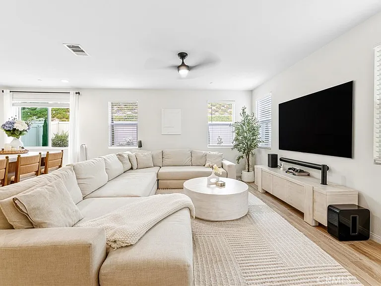 39490 Verbena Way — Photo 10