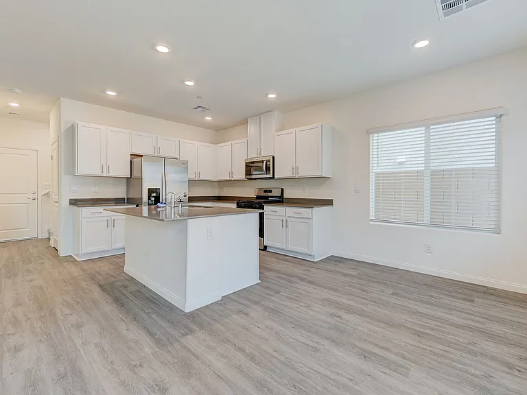 501 Red Lovebird Ave — Photo 6