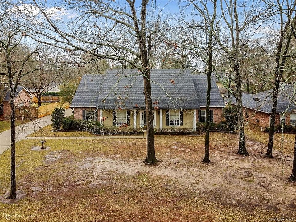 1st image of 4044 Woodway Dr