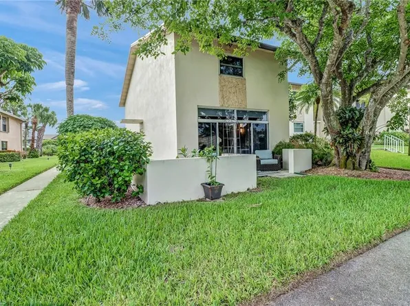 185 Cypress WAY E #A106, NAPLES, FL 34110