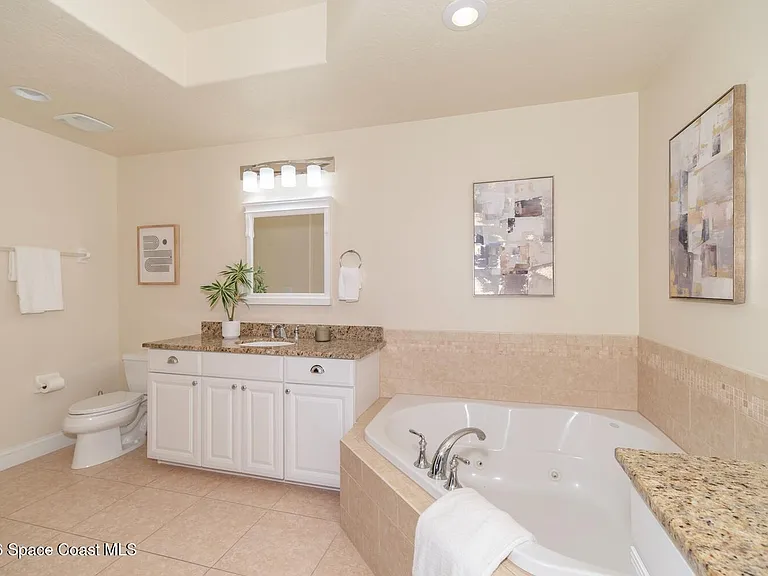 1 8th Ave #1204 — Photo 11