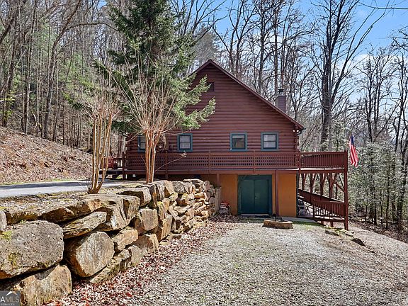 3rd image of 182 Blueberry Ln