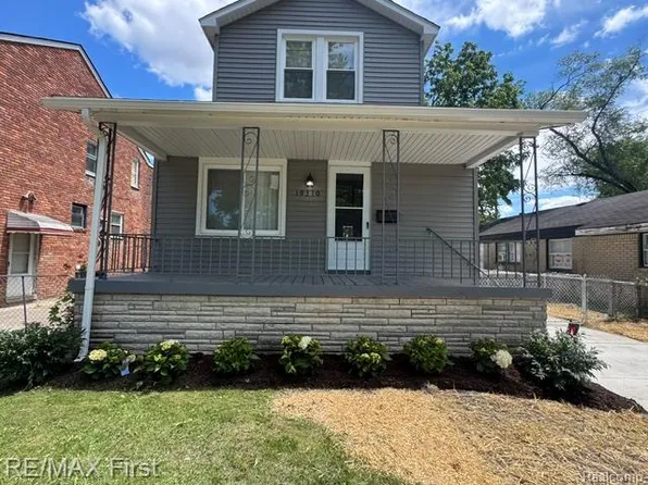 19310 Centralia, Redford, MI 48240