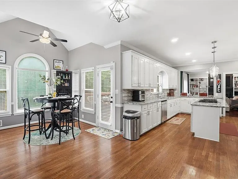 2785 Shoemaker Ln — Photo 20