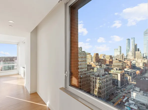 450 West 17th Street image 6 of 18