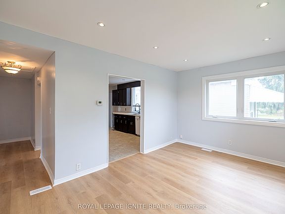 3rd image of 271 Conlins Rd