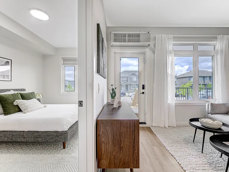 5394 Admiral Girouard St NW — Photo 37