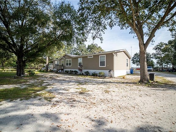 3rd image of 12412 Greenland Dr