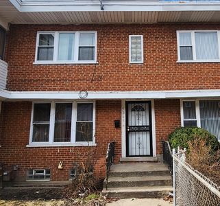 5065 W Gladys Ave APT C, Chicago, IL, 60644