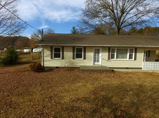 4725 Hazelnut Dr, Knoxville, TN 37931