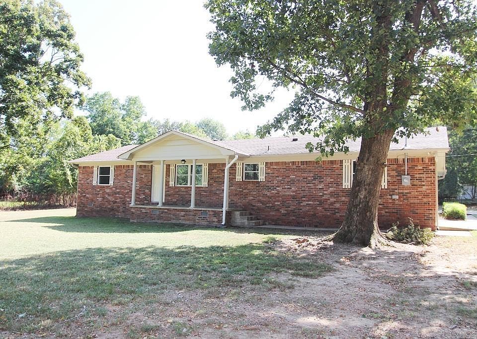 1st image of 9 Jarman Ln