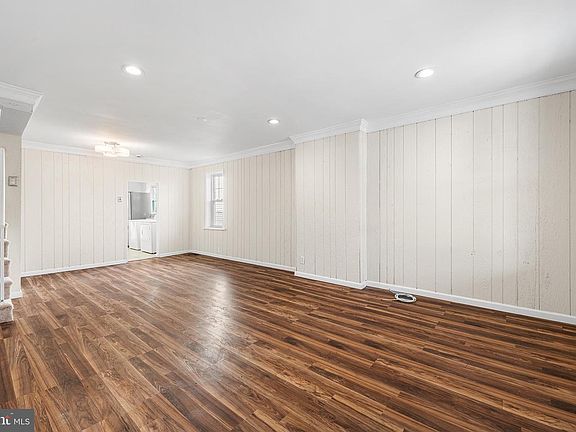 4th image of 314 Taylor St