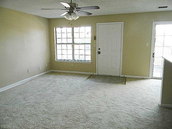 2nd image of 204 Lantana Ln #A