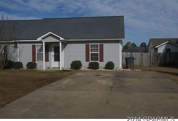 2nd image of 1105 Nicklaus Drive #B