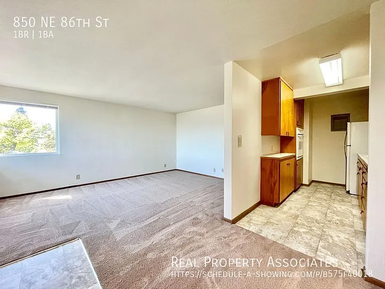 850 NE 86th St — Photo 8