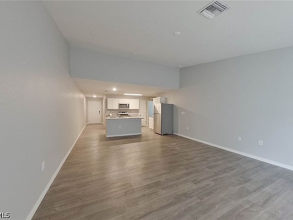 5th image of 9135 Aegean Cir