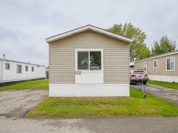 6220 17th Ave SE #215, Calgary, AB T2A 7H4