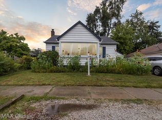 18543 Farmington Rd, Livonia, MI 48152