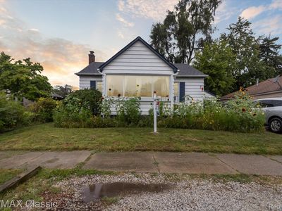 18543 Farmington Rd, Livonia, MI, 48152