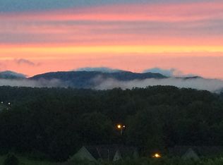 107 Dover Ln, Oak Ridge, TN 37830