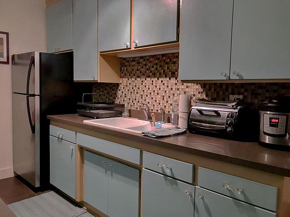 3rd image of 4180 Louisiana St APT 2C