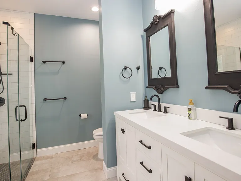 102 Willow Creek Ln — Photo 32