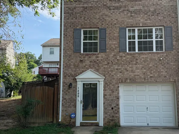1400 Estelle Dr, Oxon Hill, MD 20745