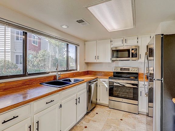 5th image of 6890 E Mississippi Ave #1B