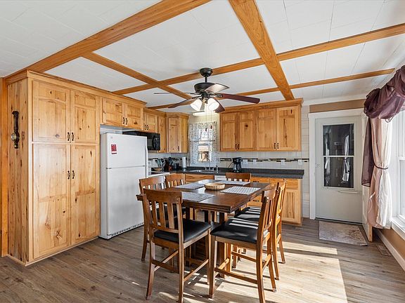 3rd image of 24975 Peavy Lake Dr