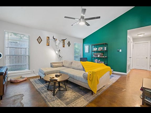 5th image of 6204 Okner Ln #A