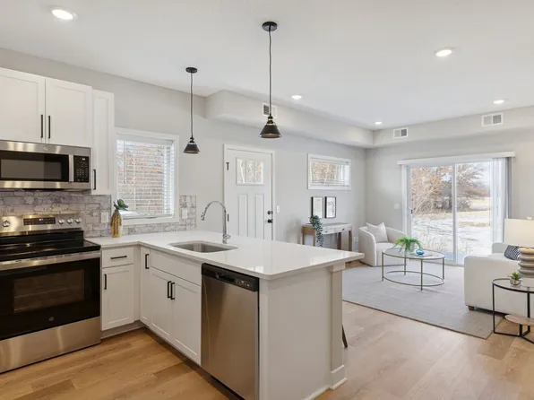 Oneka Fields Townhomes (D)