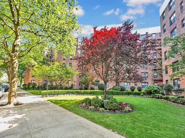 2241 Plumb 1st St APT 3N, Brooklyn, NY 11229