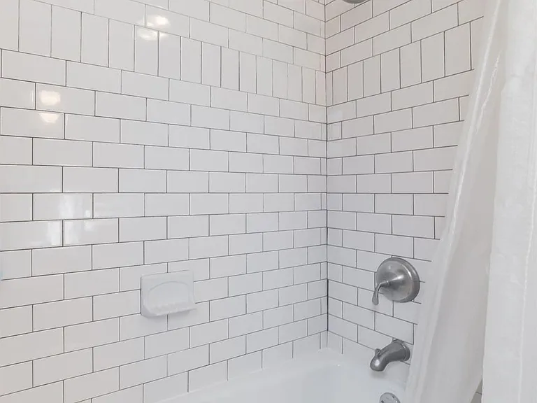 475 E Marshall St — Photo 17