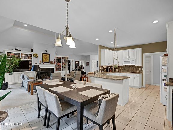 5th image of 2710 Razor View Ct