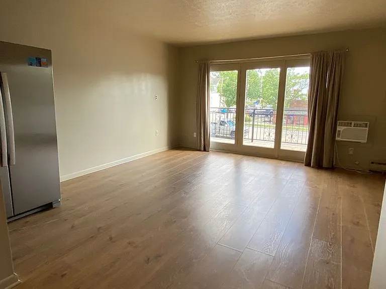 217 S Lincoln St #8 — Photo 6