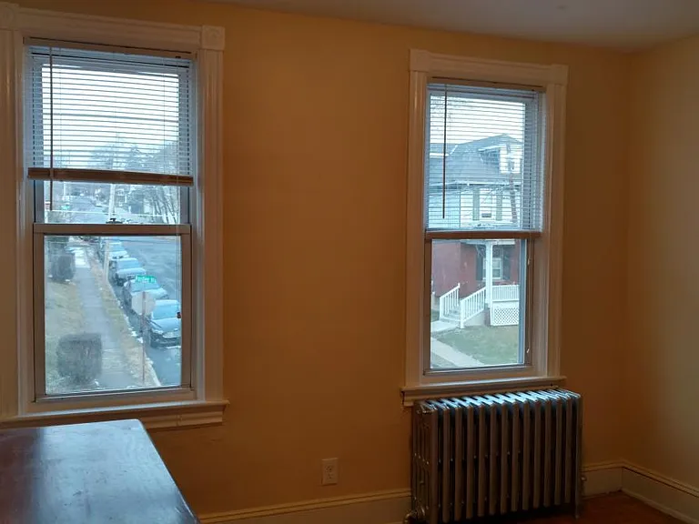 600 Pardee St — Photo 8